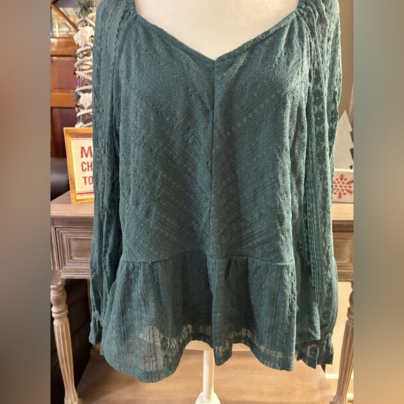 NWT LC Lauren Conrad Puff Sleeve Lace Peplum Blouse - Picture 3 of 9